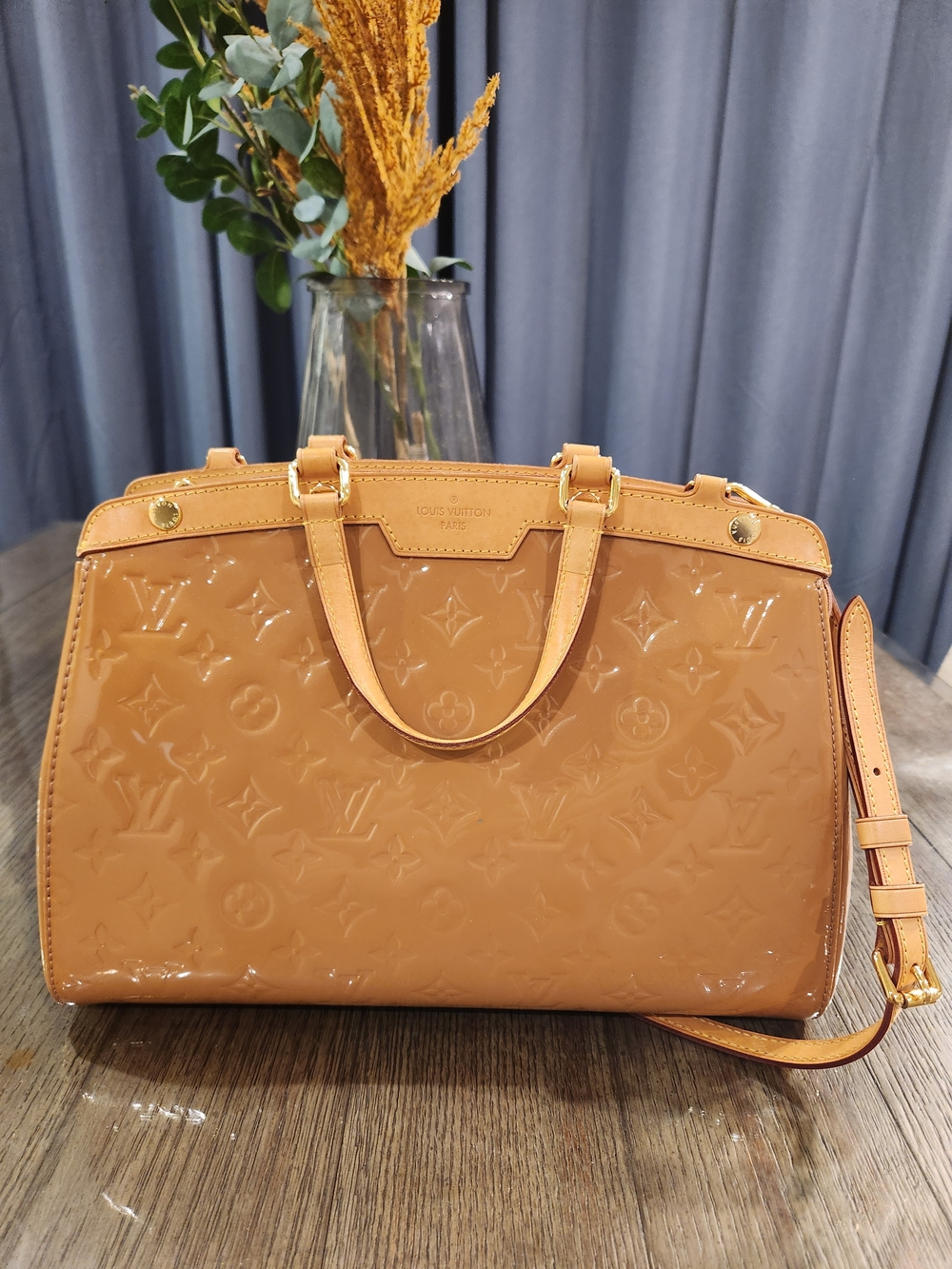LOUIS VUITTON VERNIS BREA GM PATENT MONOGRAM BEIGE